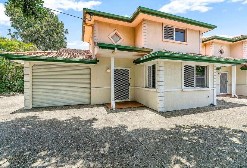 فندق على الطريق Comfort Hotel Pacific Cleveland