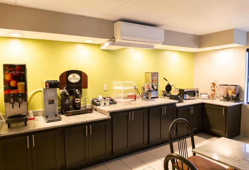 מוטל Regency Inn