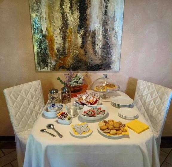 بنسيون Borgo La Colombara