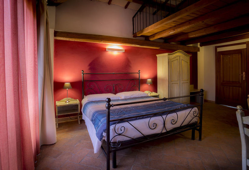 بنسيون Borgo La Colombara