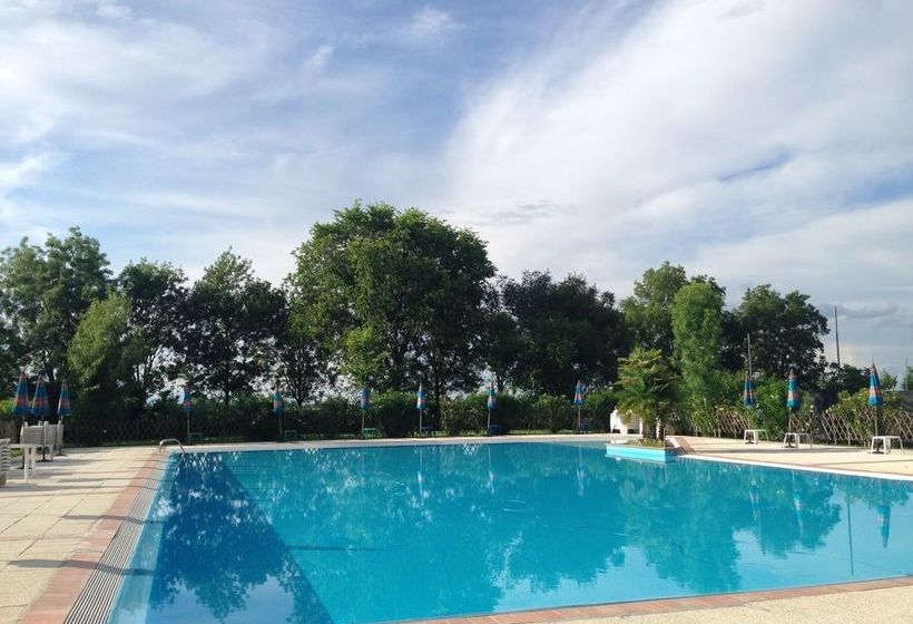 بنسيون Borgo La Colombara