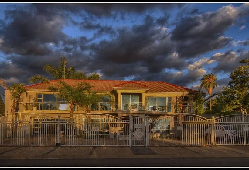 פנסיון Club Cocomo