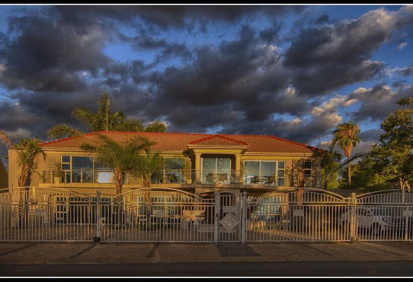 פנסיון Club Cocomo