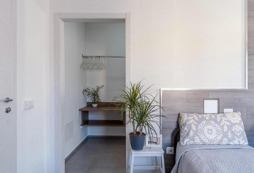 بنسيون House Sabbioneta