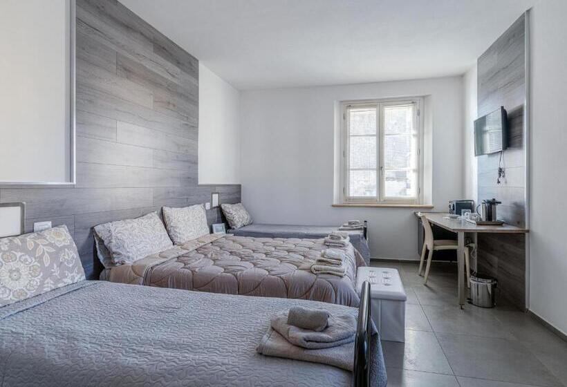 بنسيون House Sabbioneta