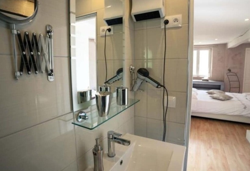 膳宿费 Le Corrigot