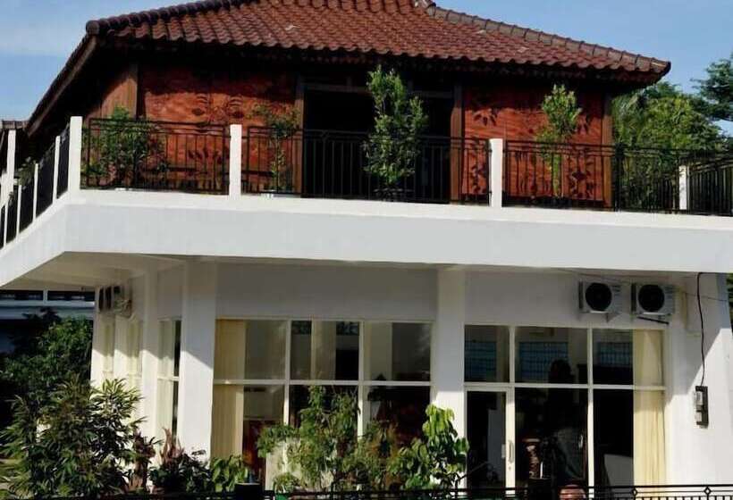 膳宿费 Malang Hill Gallery & Homestay