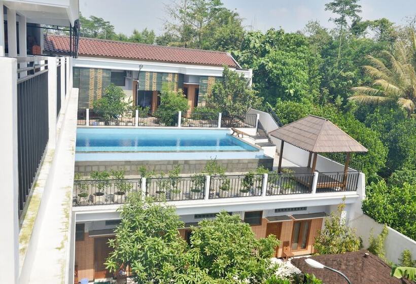 膳宿费 Malang Hill Gallery & Homestay