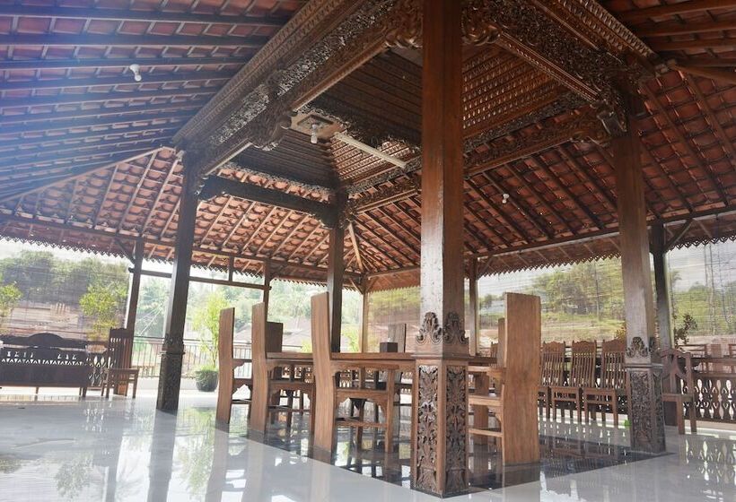 膳宿费 Malang Hill Gallery & Homestay