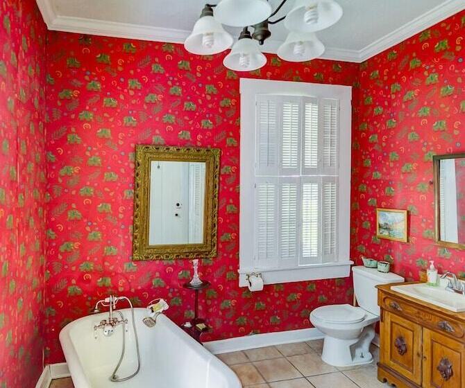 Пансион Steele Cottage