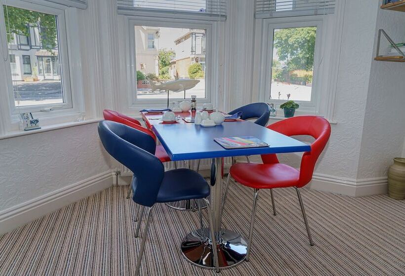 بنسيون Stour Lodge Guest House