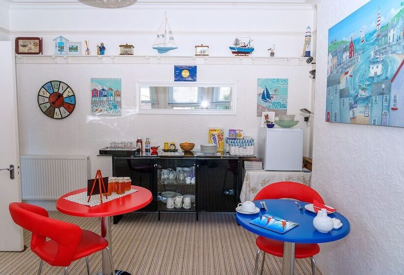 بنسيون Stour Lodge Guest House