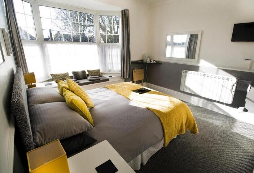 بنسيون The Aldor