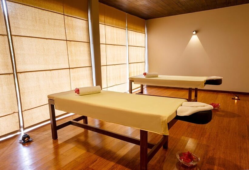 리조트 Jetwing Lake