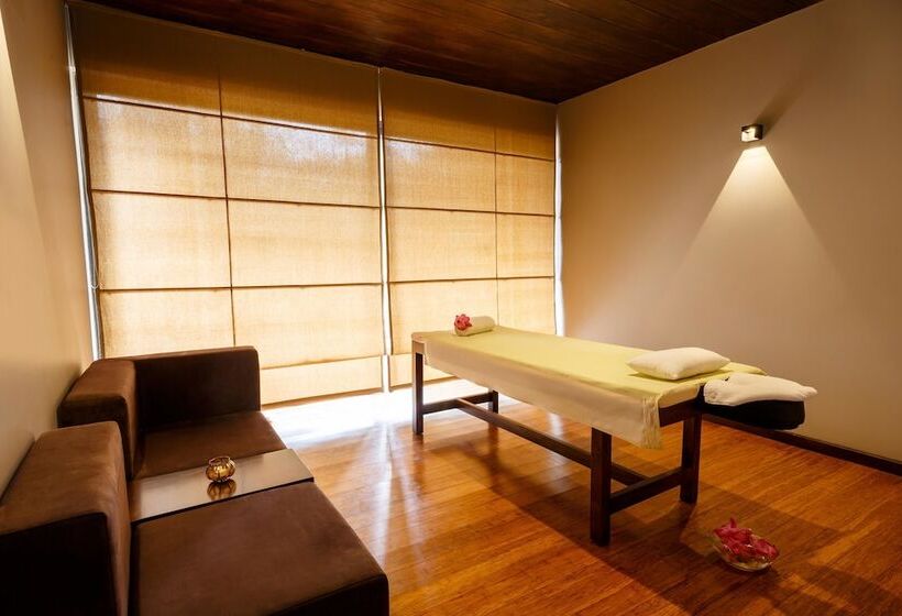 리조트 Jetwing Lake