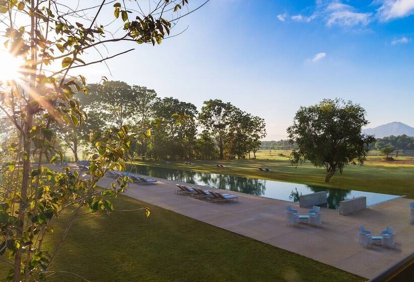 리조트 Jetwing Lake