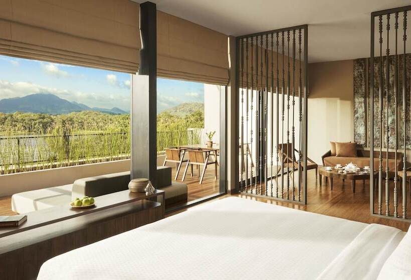 리조트 Jetwing Lake