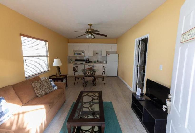 Village House By Beachside Management