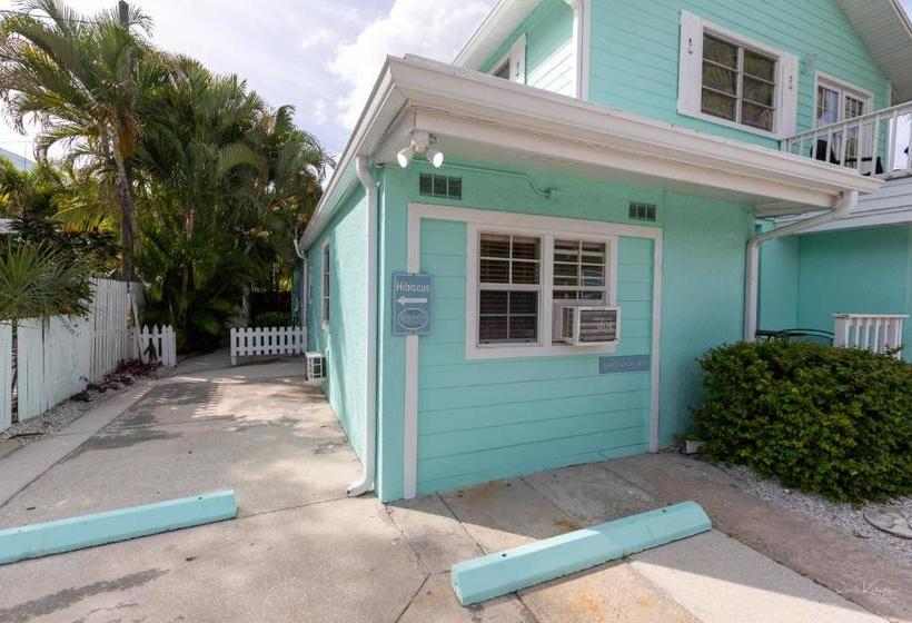 Village House By Beachside Management