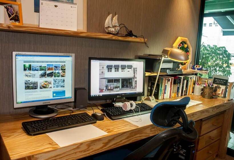 הוסטל Nearest Guesthouse