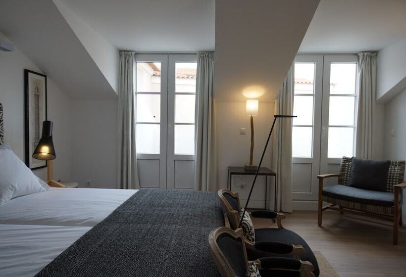 Alma Moura Residences