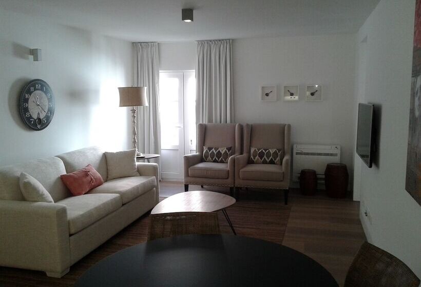 Alma Moura Residences