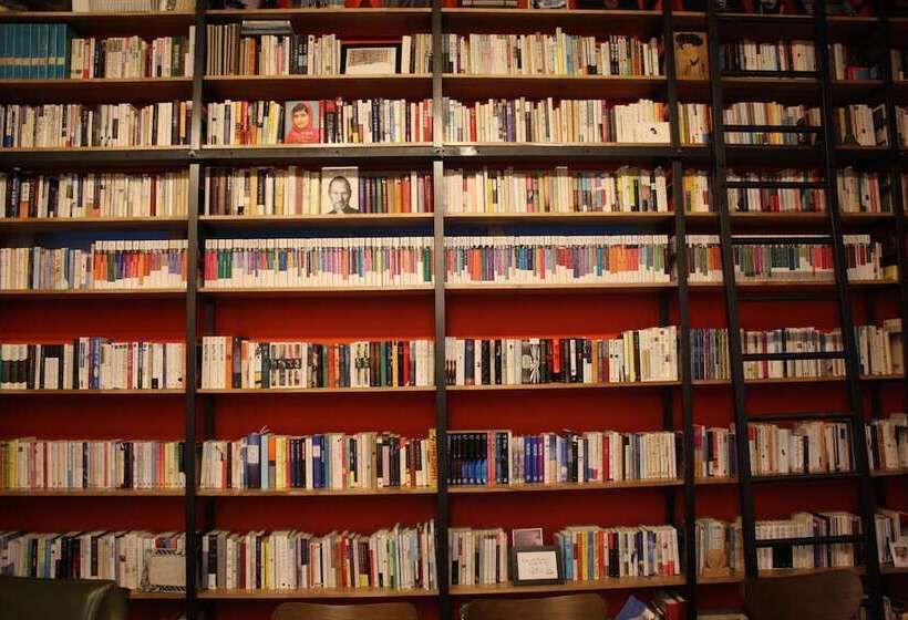 Andong Poonggyung Hostel N Library