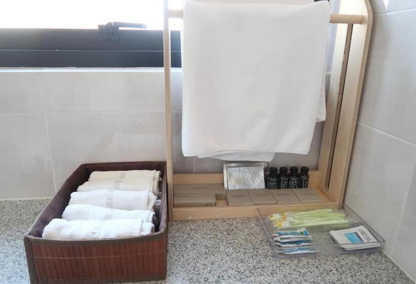 Andong Poonggyung Hostel N Library