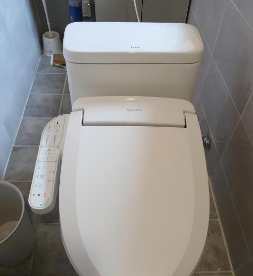 Andong Poonggyung Hostel N Library