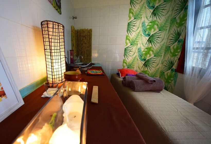 住宿加早餐  Casa Emblematica Armonia