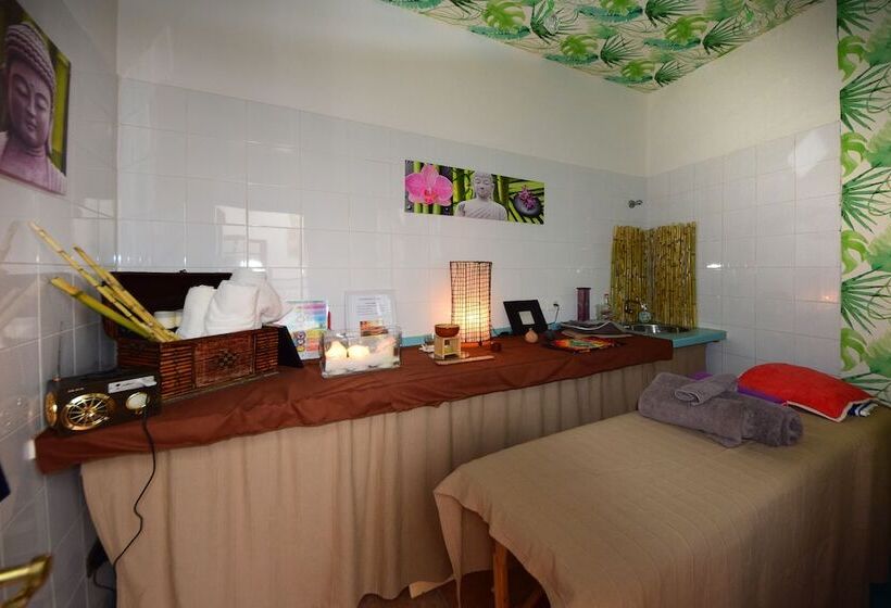 住宿加早餐  Casa Emblematica Armonia