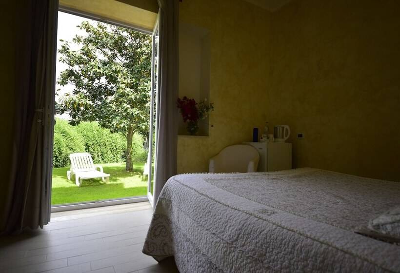 مبيت وإفطار Casa Solares