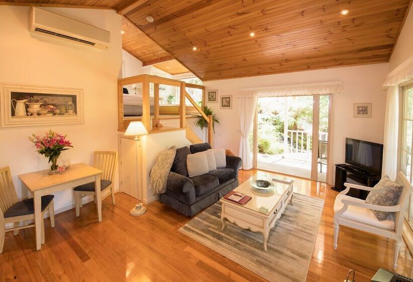 צימר Myers Creek Cascades Luxury Cottages