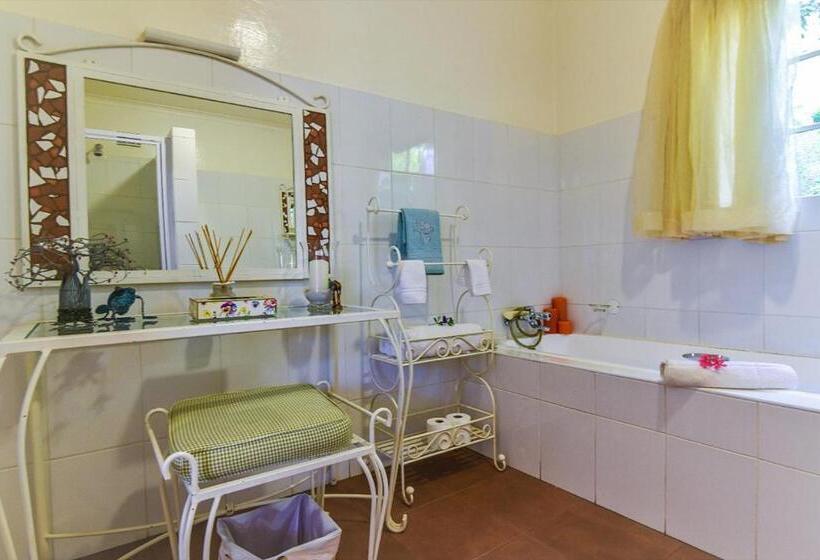 住宿加早餐  Random Harvest Country Cottages