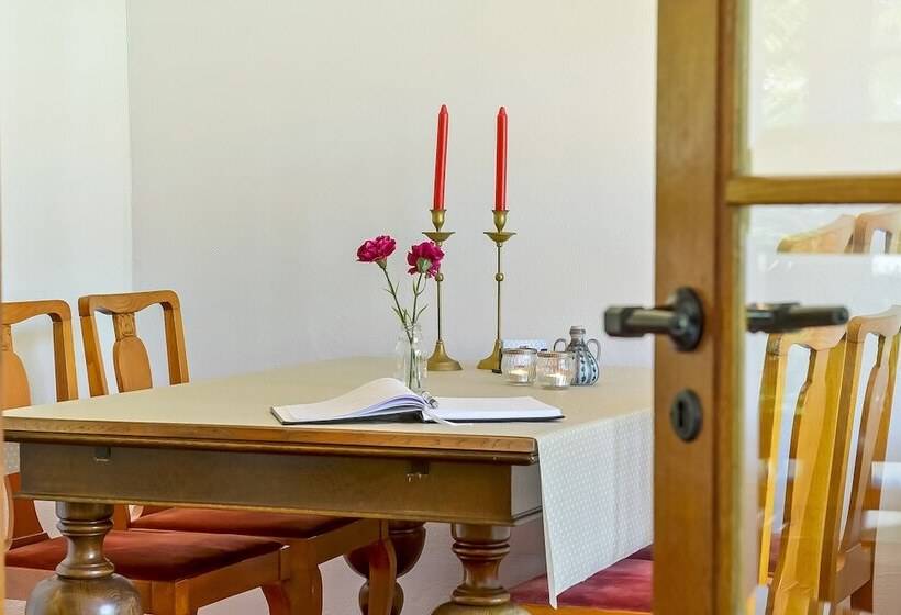 مبيت وإفطار Sweethome Guesthouse