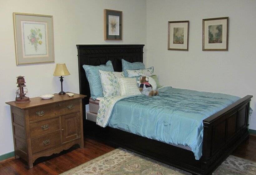 مبيت وإفطار The Tinder Guest House