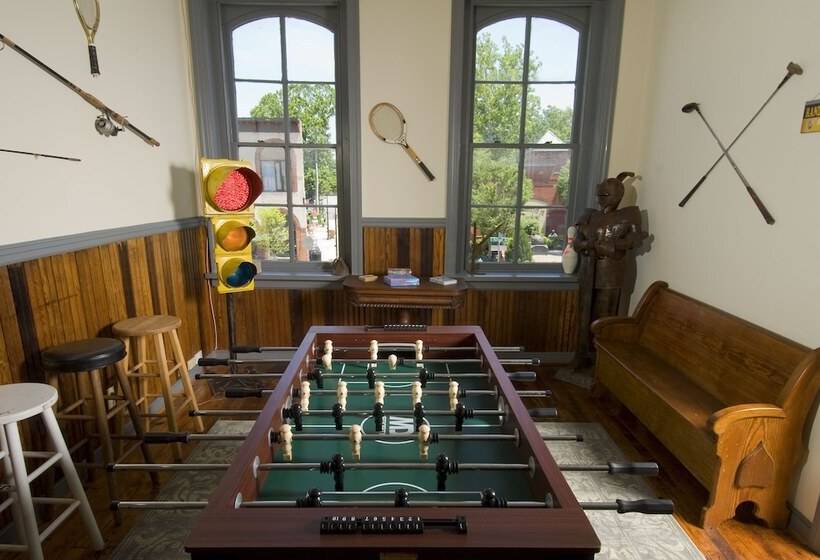 مبيت وإفطار The Tinder Guest House