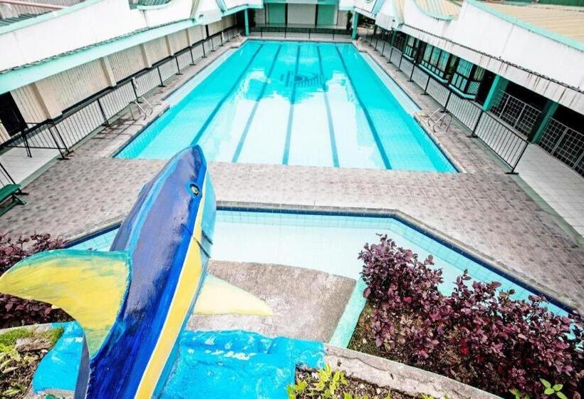 Family Country Hotel And Convention Centre