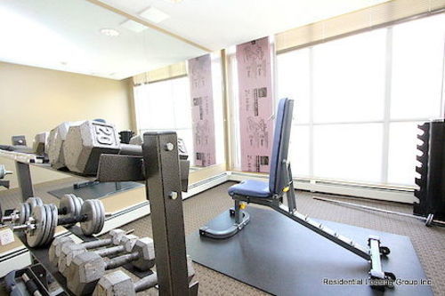 Fastlane Suites In Riverfront