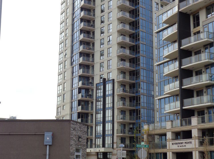 Fastlane Suites In Riverfront