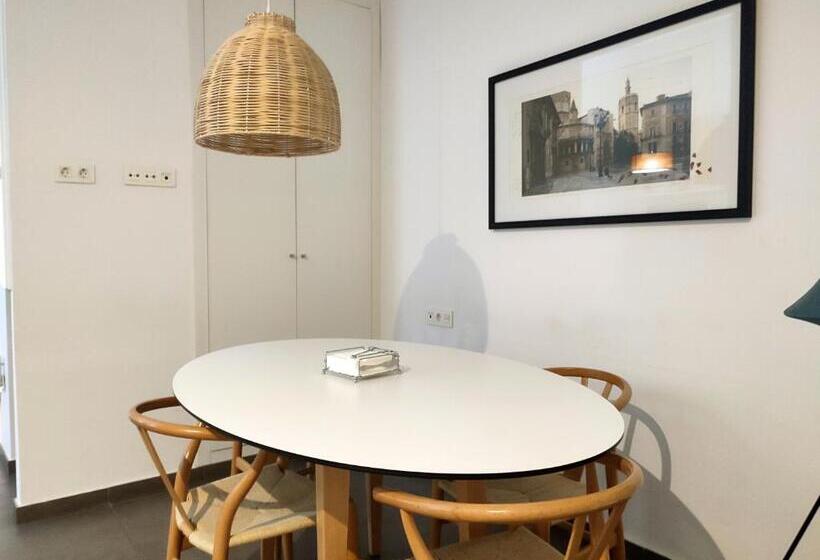 Flats Friends Soho Suites