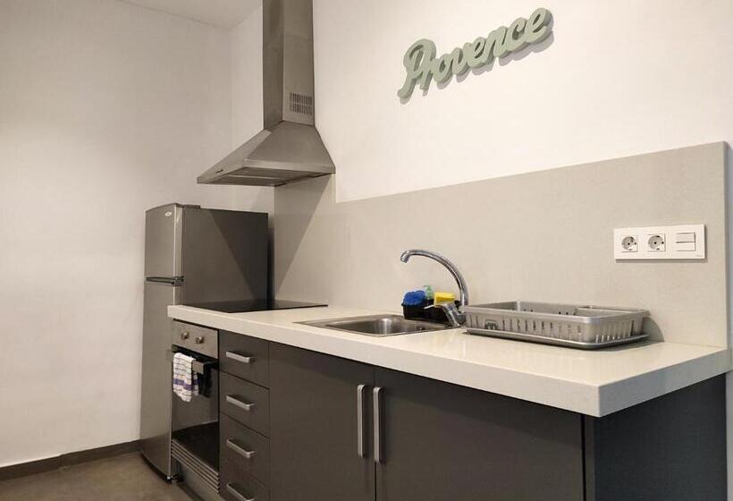 Flats Friends Soho Suites