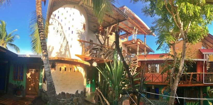 Хостел Lonesome George Ecolodge