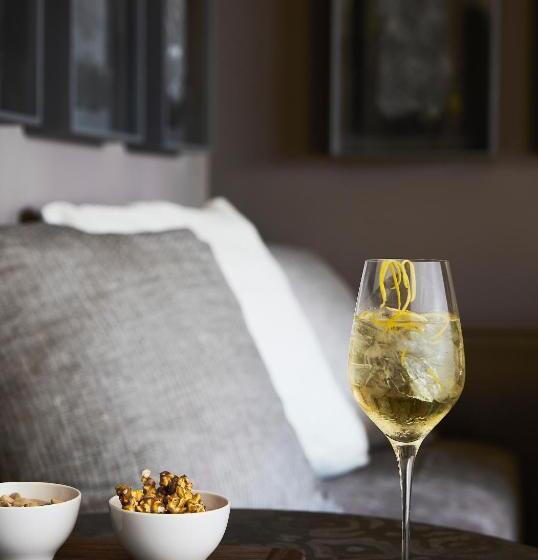 여관 Sikelia Luxury