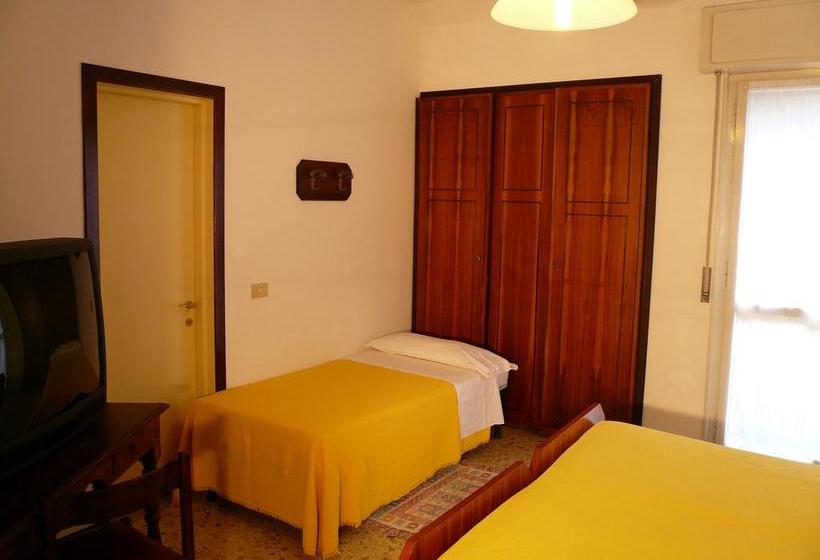 בית מלון כפרי Albergo Ariston