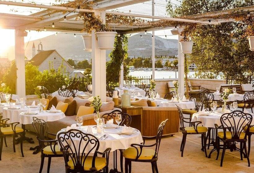 هتل Brown Beach House & Spa