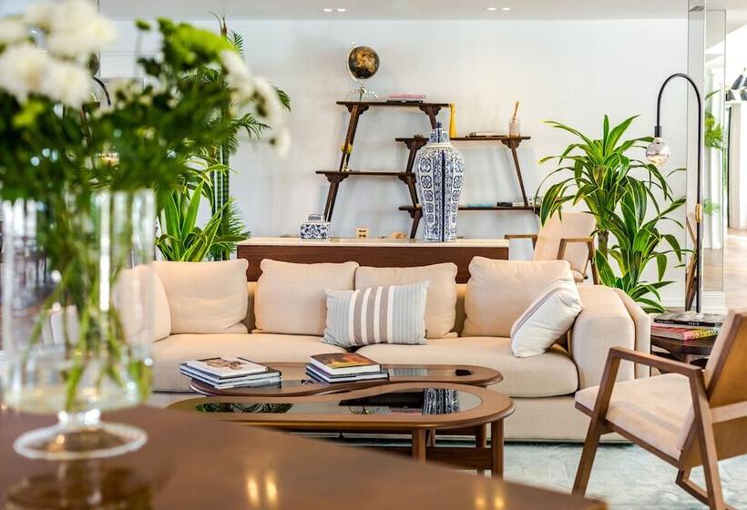 هتل Brown Beach House & Spa