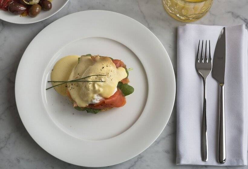 هتل Brown Beach House & Spa