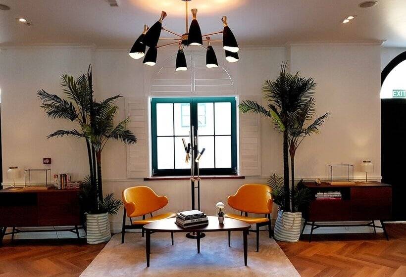 هتل Brown Beach House & Spa