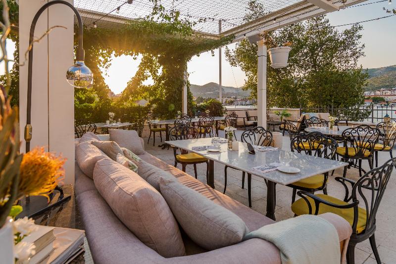 هتل Brown Beach House & Spa